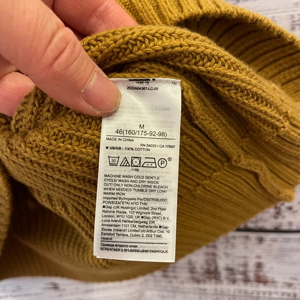 Banana Republic sweater tank in turmeric/mustard. 100% cotton. - Picture 3 of 6